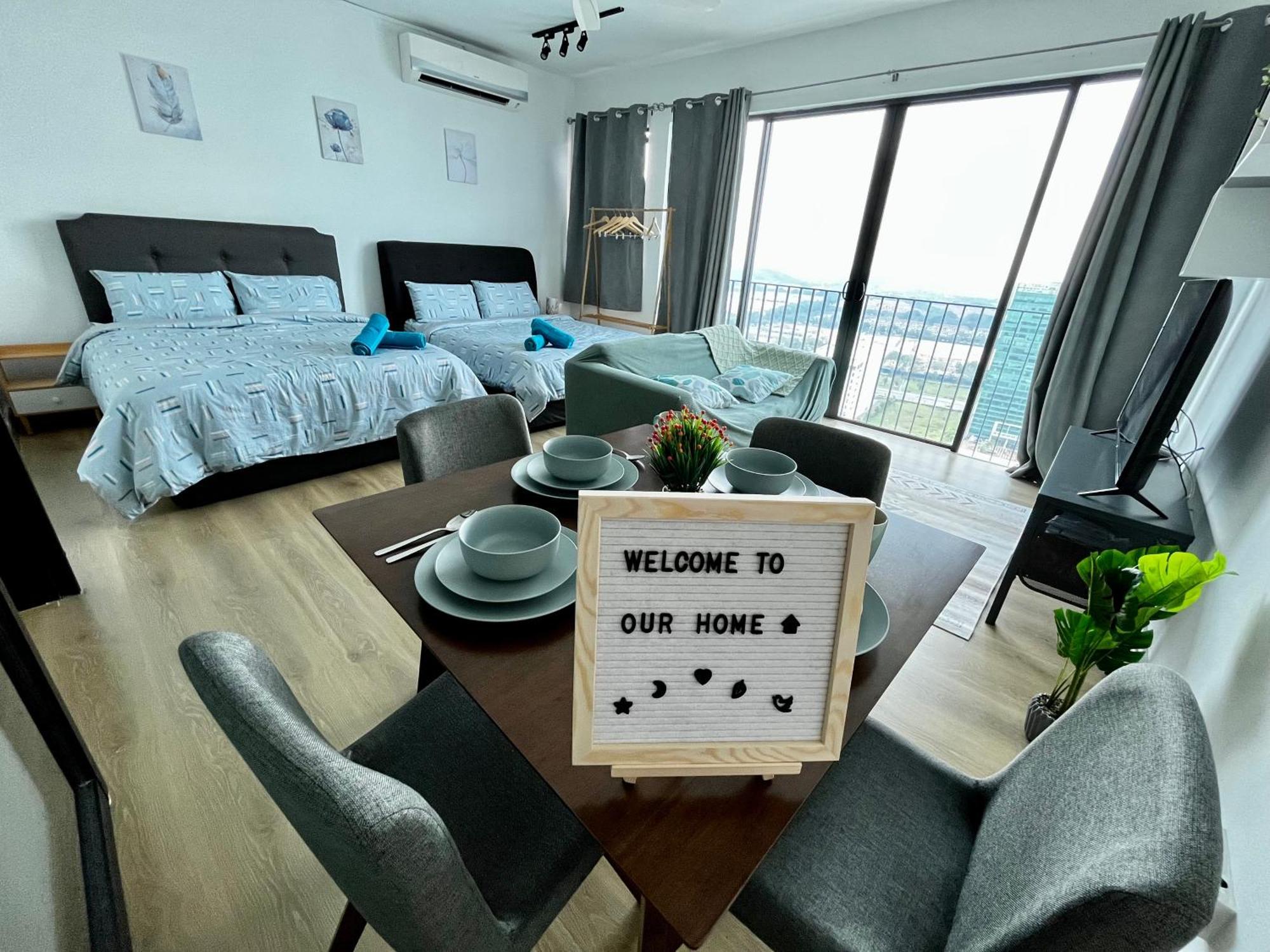 1-5 Pax Comfy Trefoil Studio-walk To Setia Mall & Setia Convention Centre Shah Alam