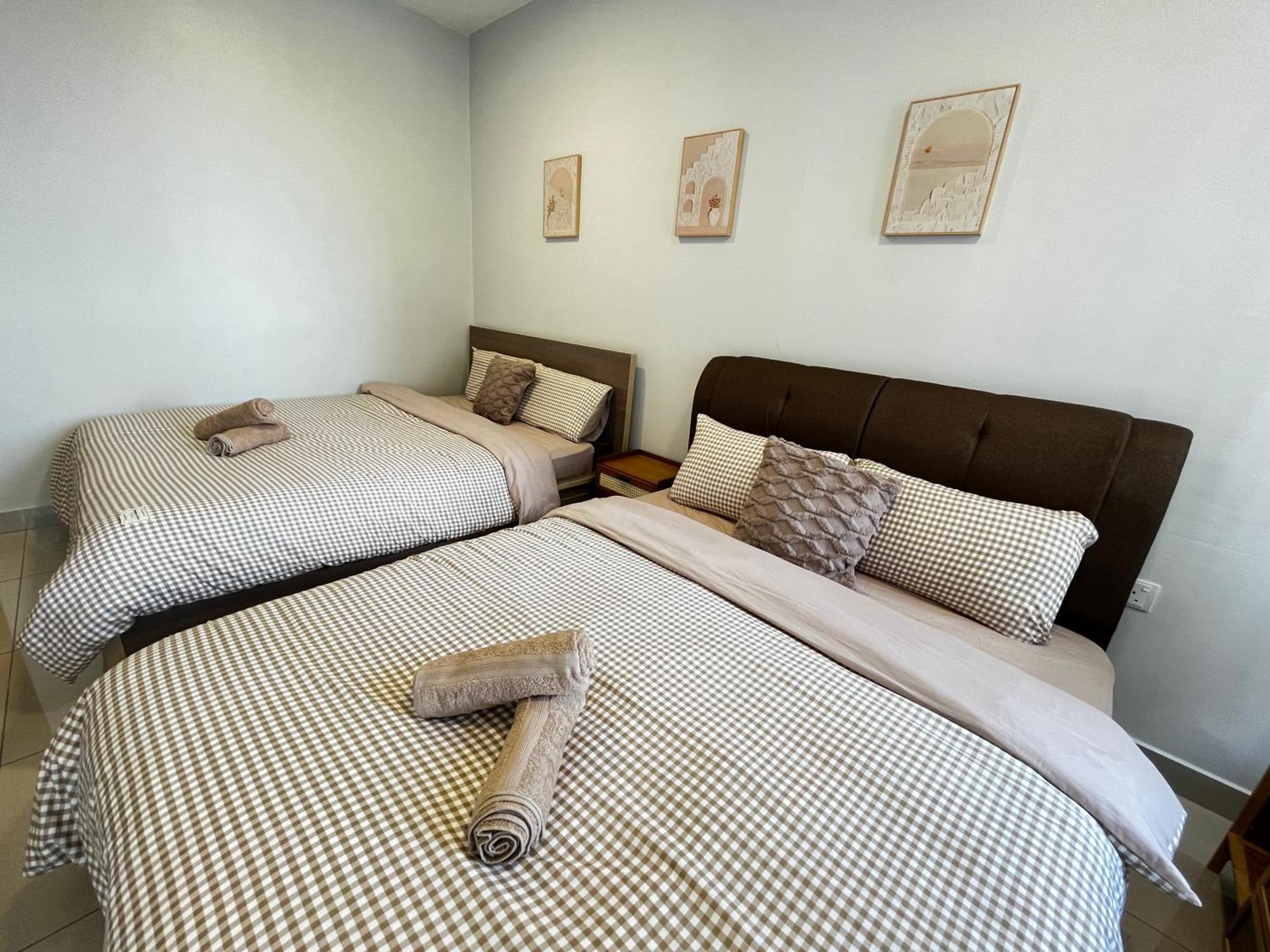 1-5 Pax Comfy Trefoil Studio-walk To Setia Mall & Setia Convention Centre * Shah Alam