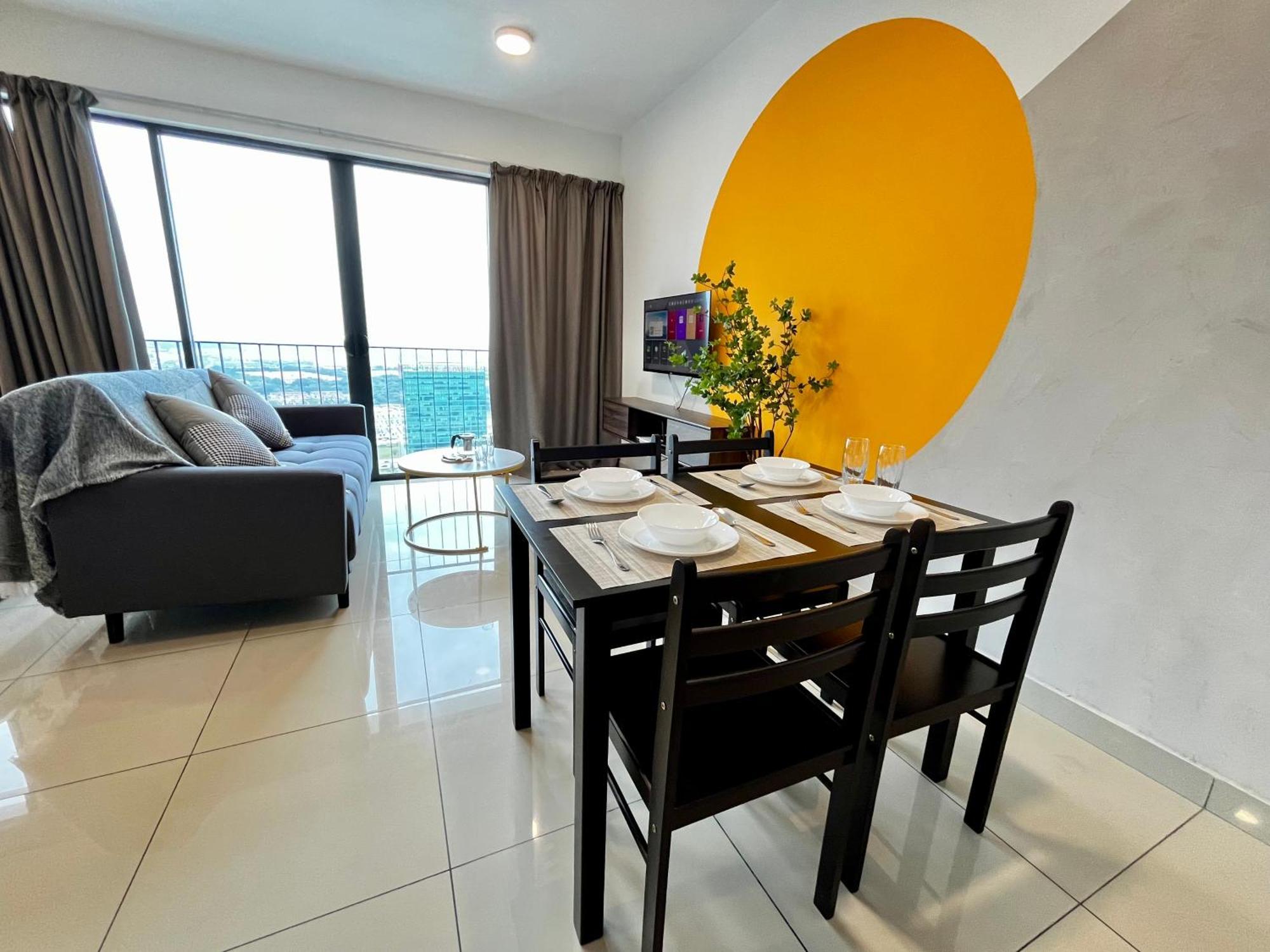 1-5 Pax Comfy Trefoil Studio-walk To Setia Mall & Setia Convention Centre Apartment Shah Alam